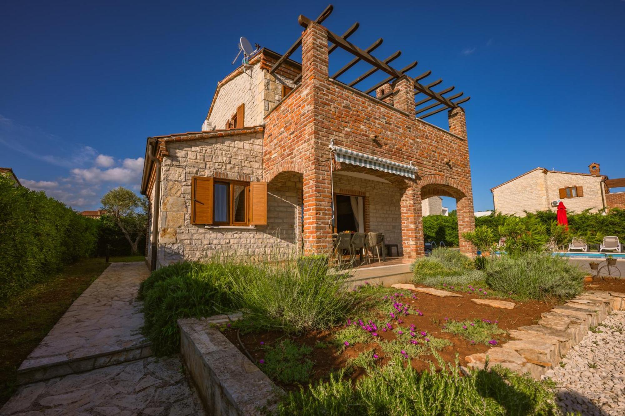 Villa Sonne In Paradis Butkovici  Exterior photo